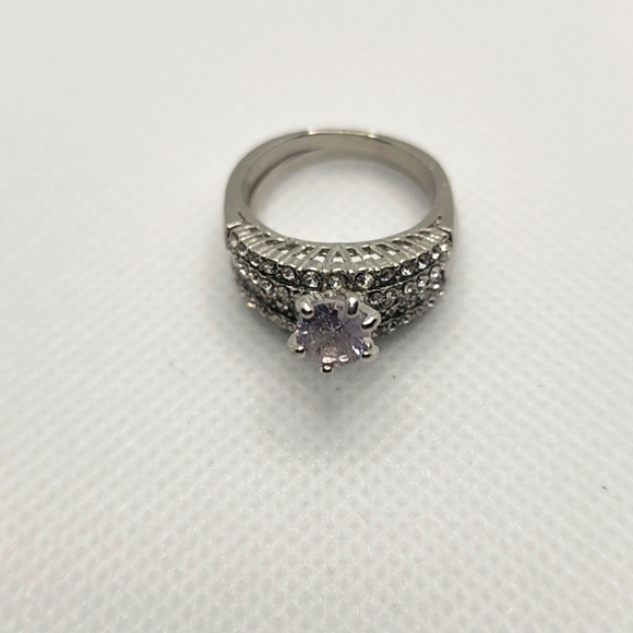 2 Piece Multi-Layer Ring Set - Rhinestone Ring - Picture 4 of 6